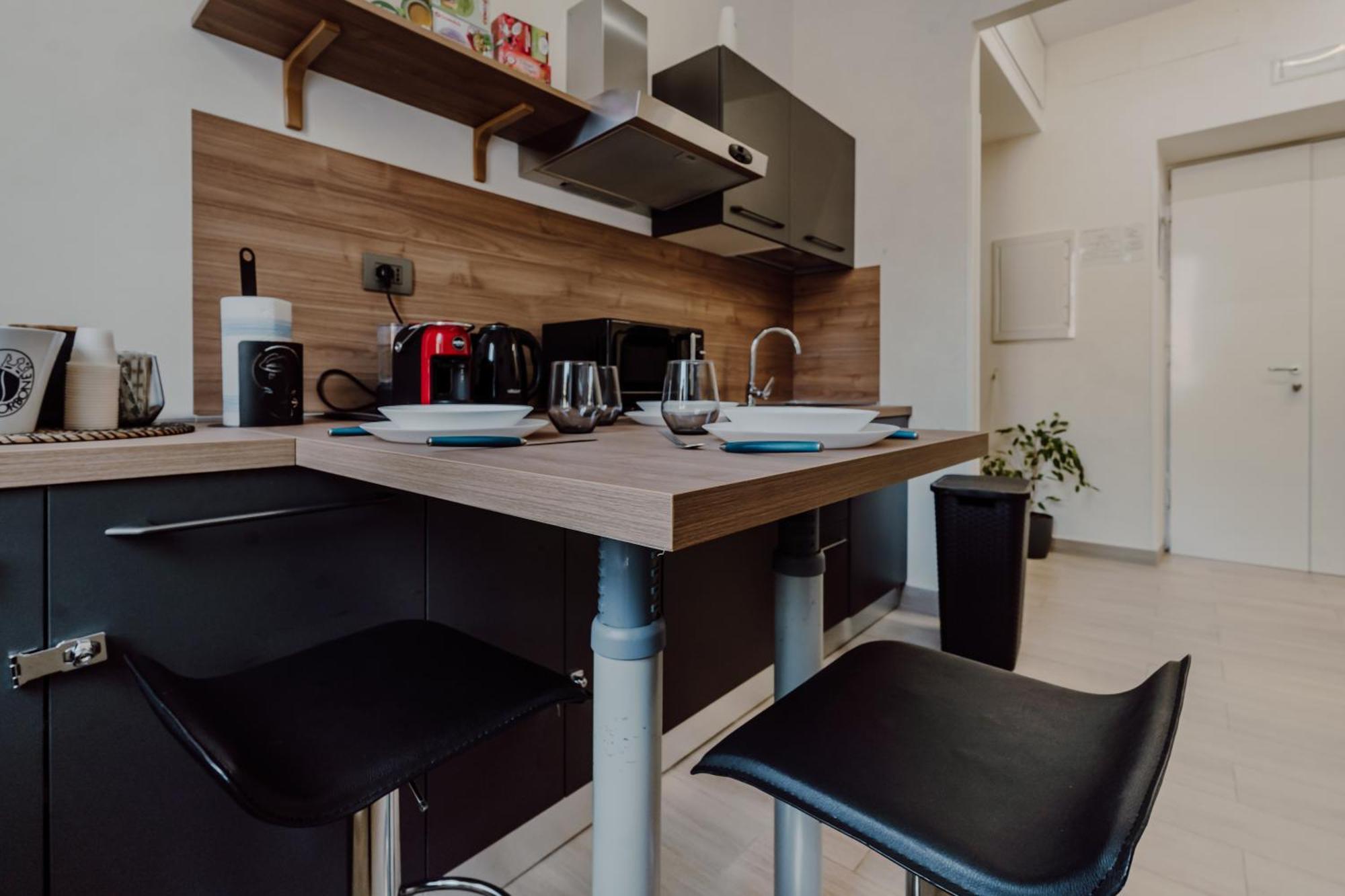 Hotel Domus Aeterna - Re Di Roma Zewnętrze zdjęcie