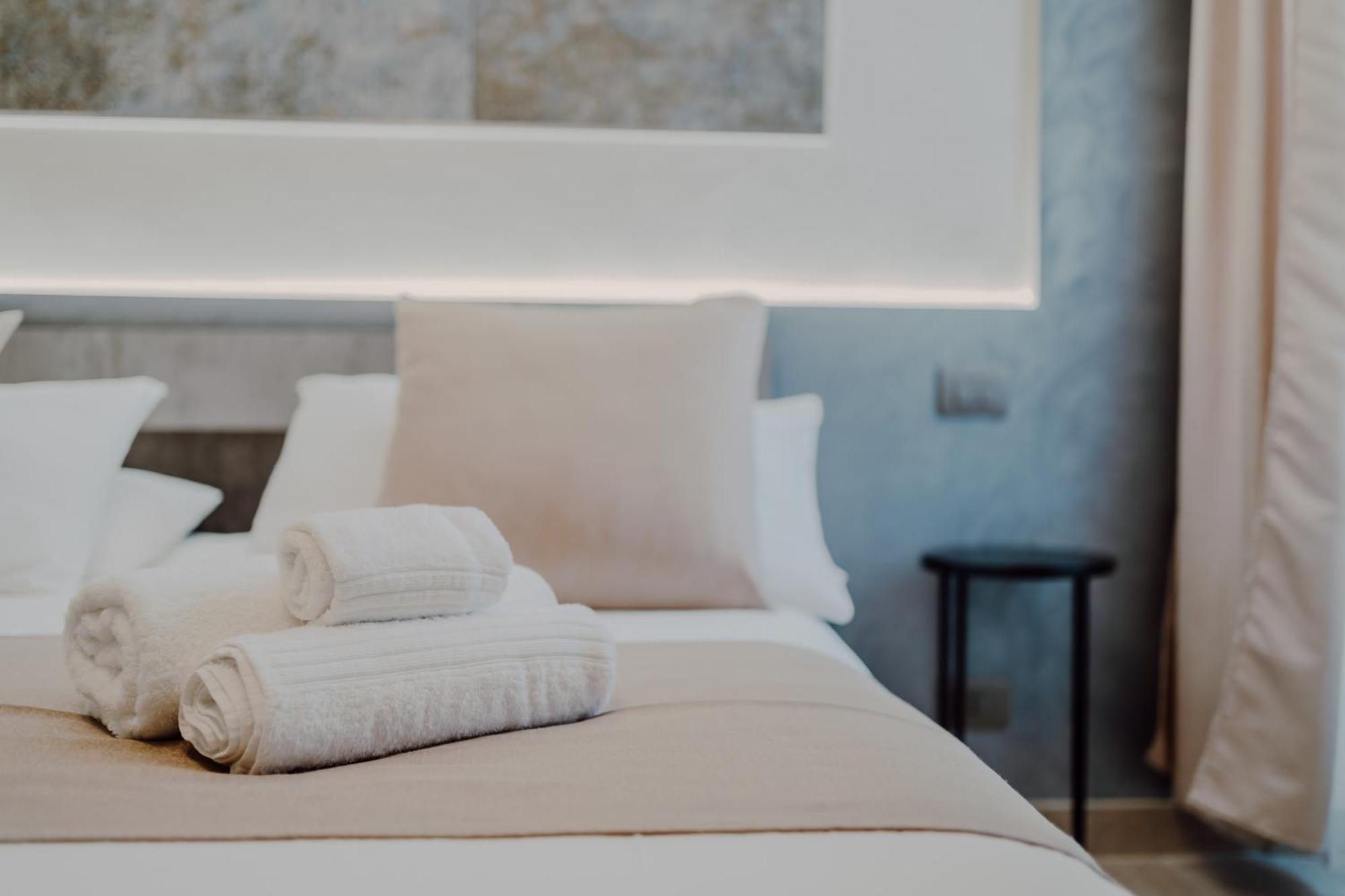 Hotel Domus Aeterna - Re Di Roma Zewnętrze zdjęcie