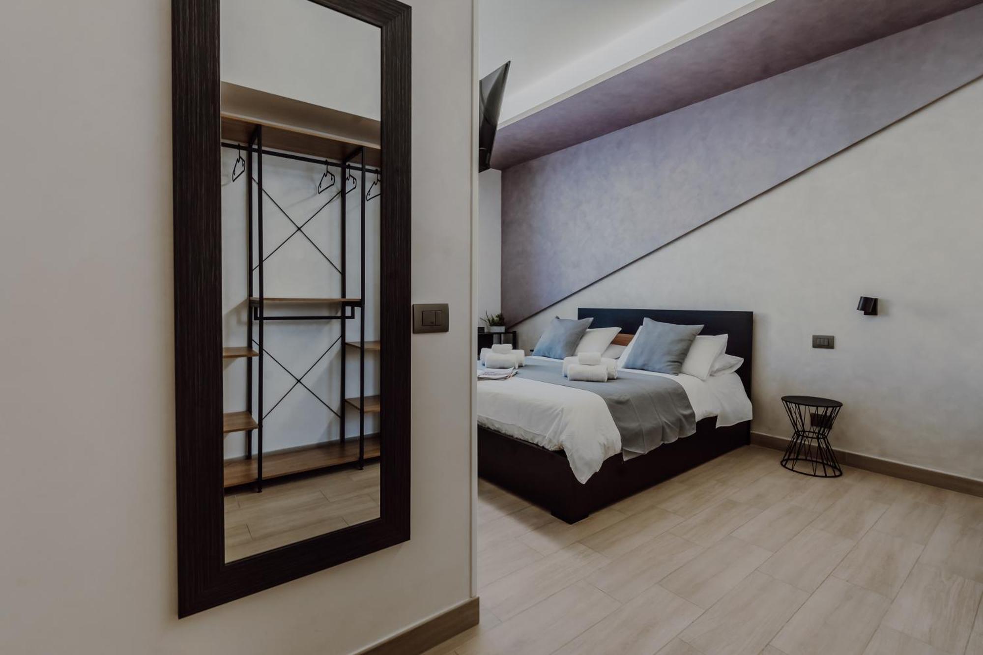 Hotel Domus Aeterna - Re Di Roma Zewnętrze zdjęcie