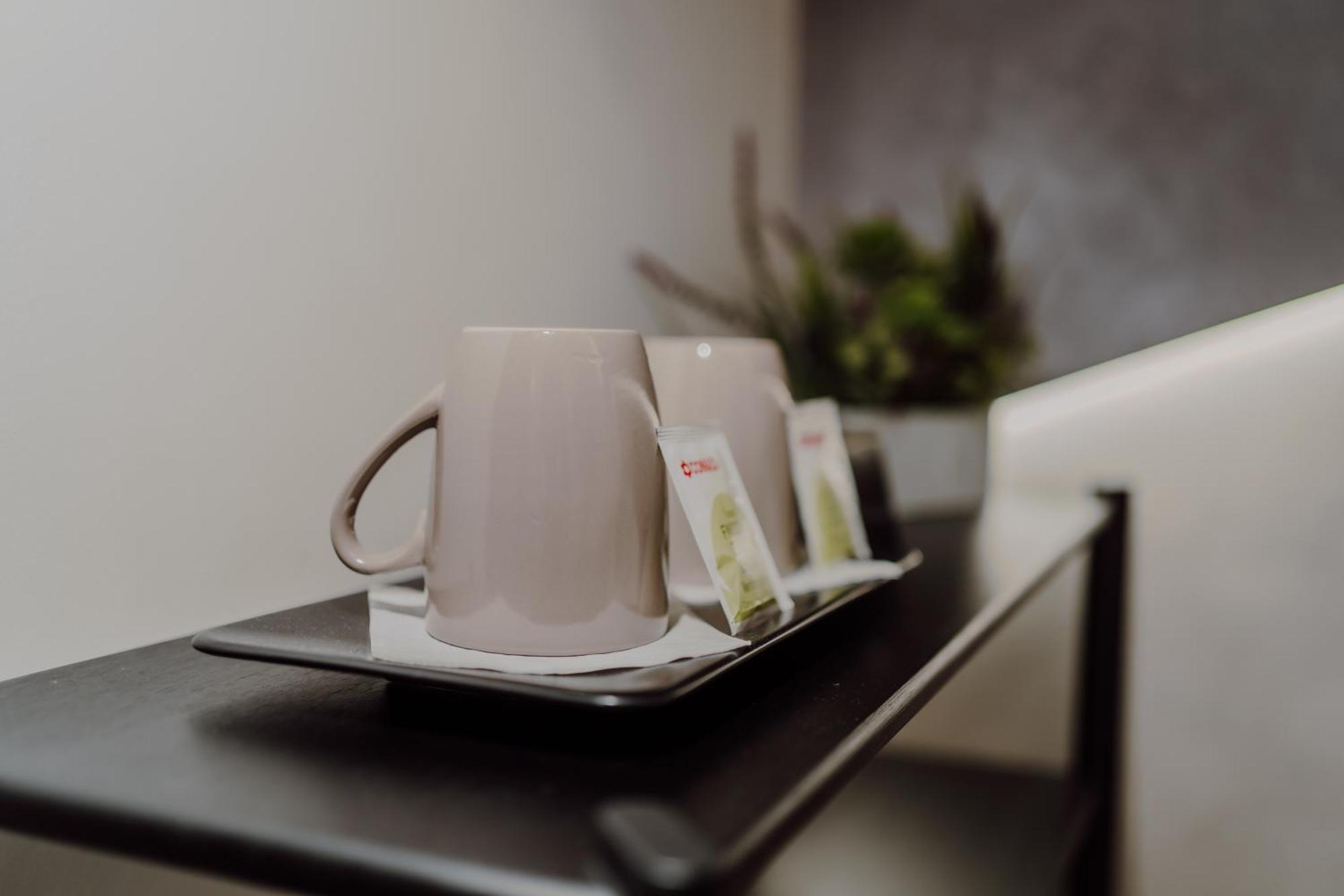 Hotel Domus Aeterna - Re Di Roma Zewnętrze zdjęcie