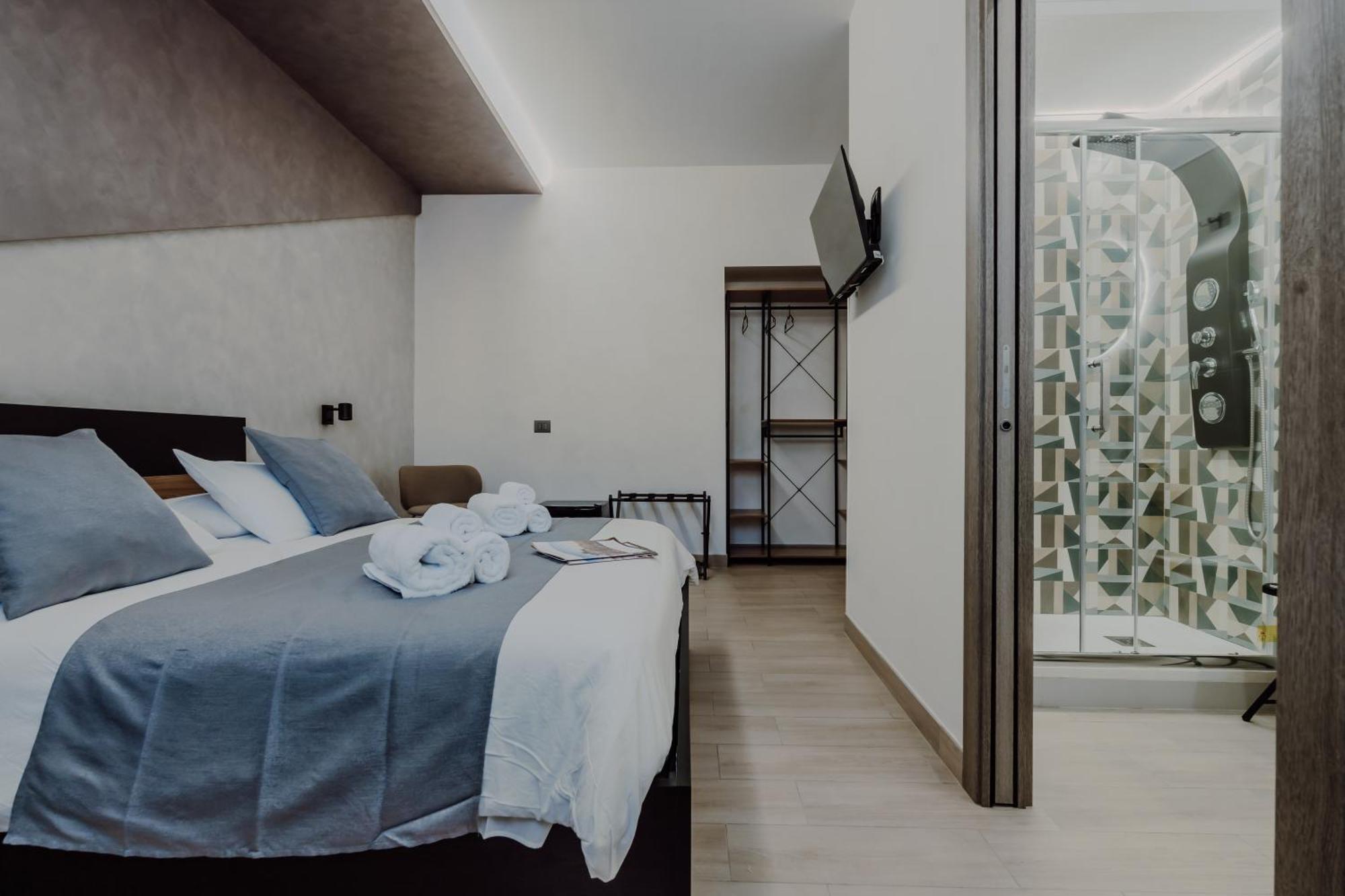Hotel Domus Aeterna - Re Di Roma Zewnętrze zdjęcie