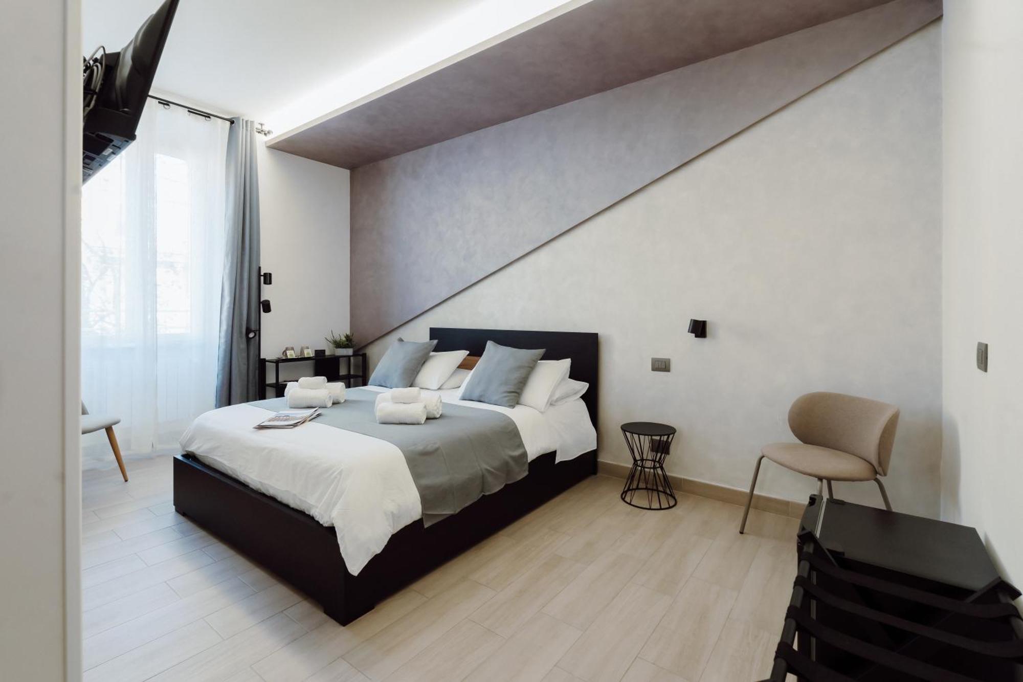 Hotel Domus Aeterna - Re Di Roma Zewnętrze zdjęcie